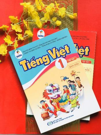 Tiếng Việt 1 - Tập 2 (Bộ Sách Cánh Diều)